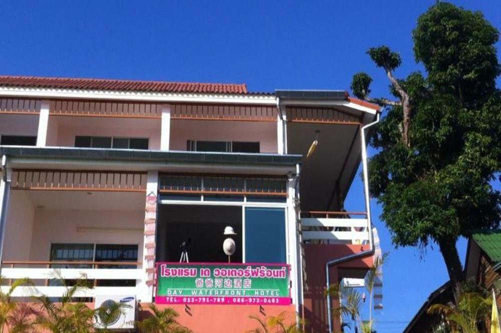 Day Waterfront 2* Chiang Khong