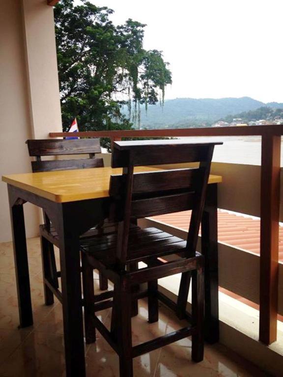 Hotel Day Waterfront Chiang Khong