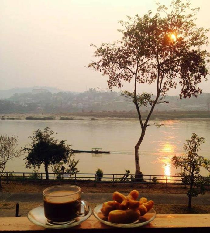 Day Waterfront Hotel Chiang Khong